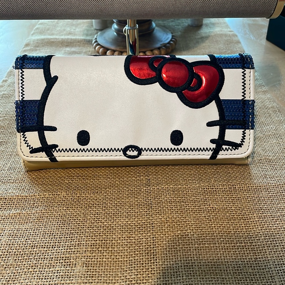 hello kitty check wallet